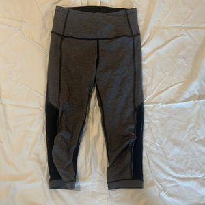 Lululemon gray cut off leggings